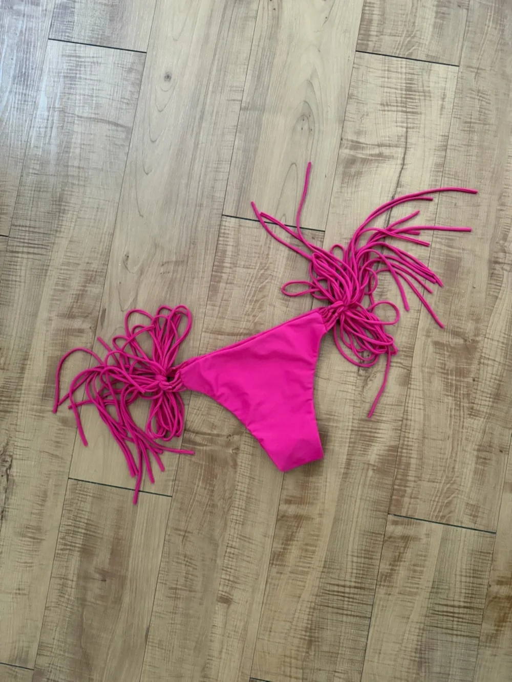 Mikoh bright hot